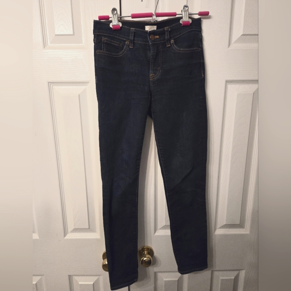 (25*28) J Crew Dark Wash Skinny Jeans